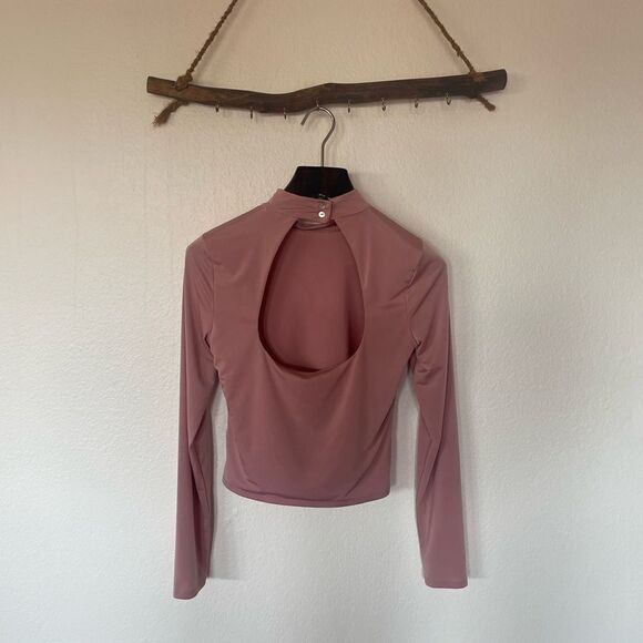 Light pink long sleeve crop top - Picture 5 of 5